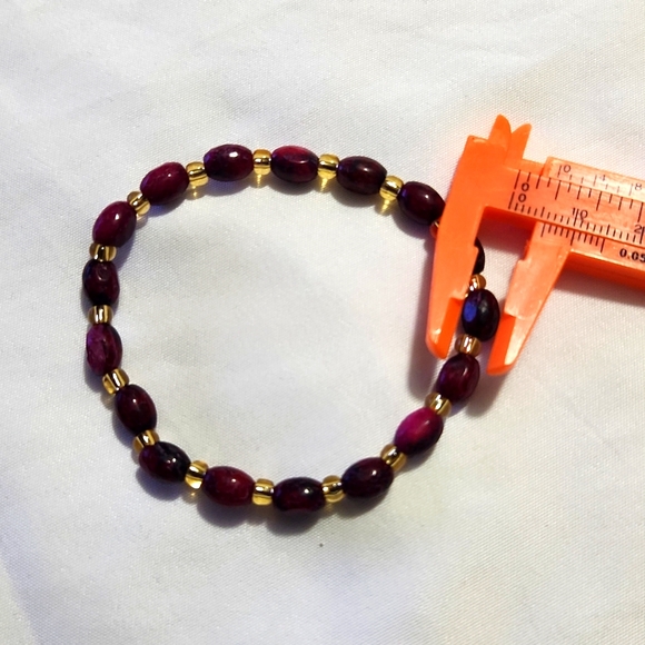 Garnet Crystal Bracelet - Garnet Gemstone - Picture 2 of 2